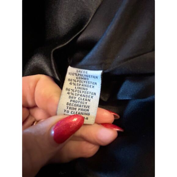 Eliza J One-Shoulder Cocktail Mini Dress in Black - Size 6 - Picture 12 of 15